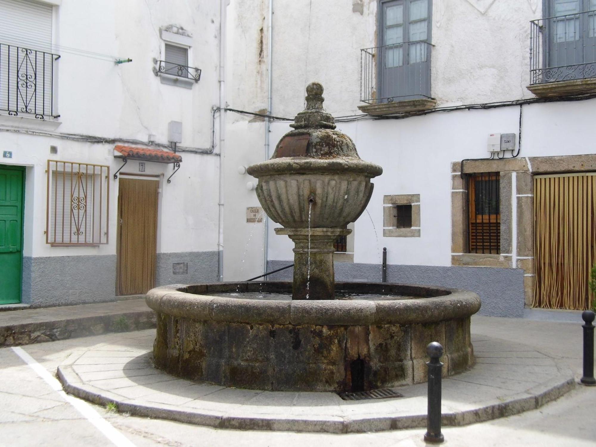 Apartamento Alhondiga Hervás Exterior photo